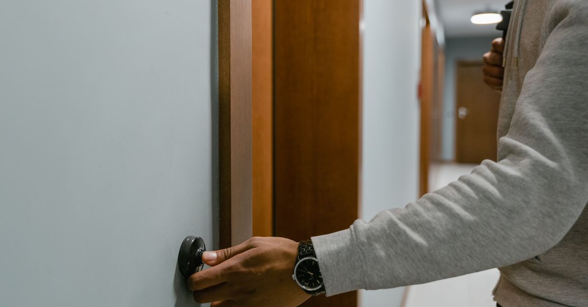 What You Can Expect from a Holiday Emergency Locksmith Dispatch in Brooklyn — Canarsie Locksmith